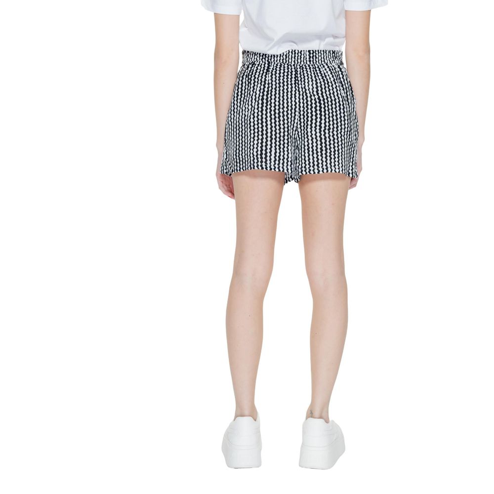 Only – Schwarze Viskose-Shorts