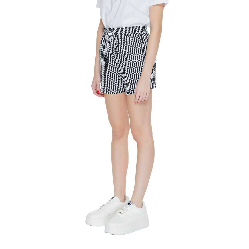Only – Schwarze Viskose-Shorts