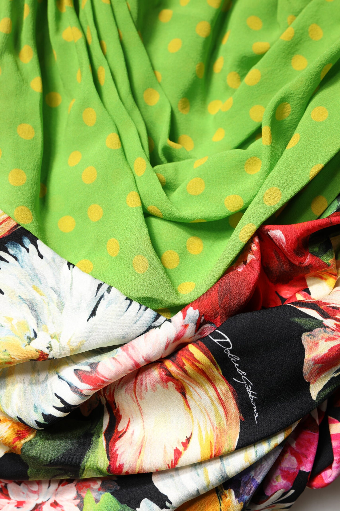 Dolce & Gabbana – Mehrfarbiges, tailliertes Minikleid mit Blumen-Patchwork