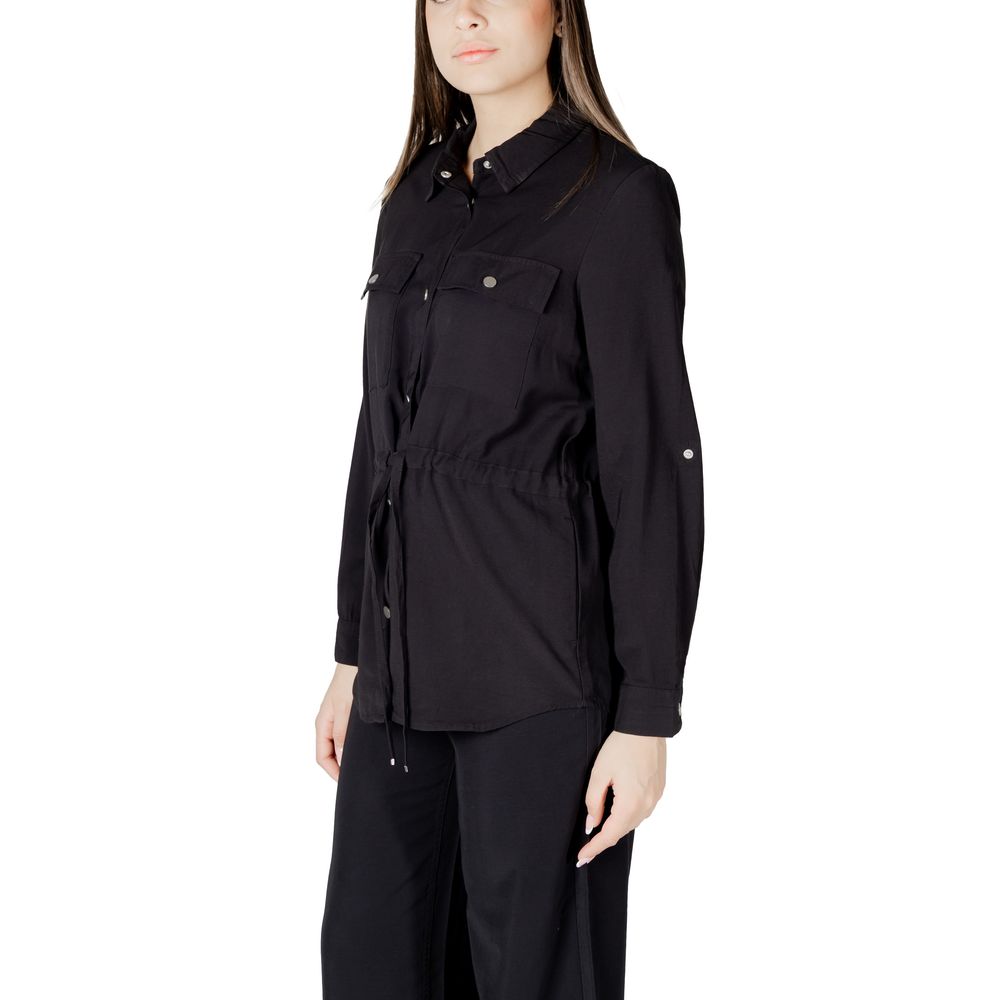 Only – Schwarze Viskosebluse