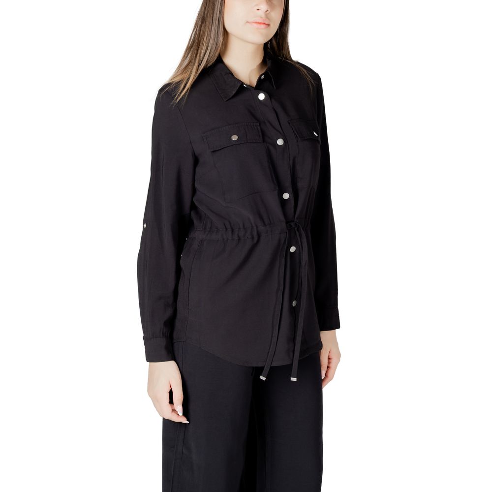 Only – Schwarze Viskosebluse
