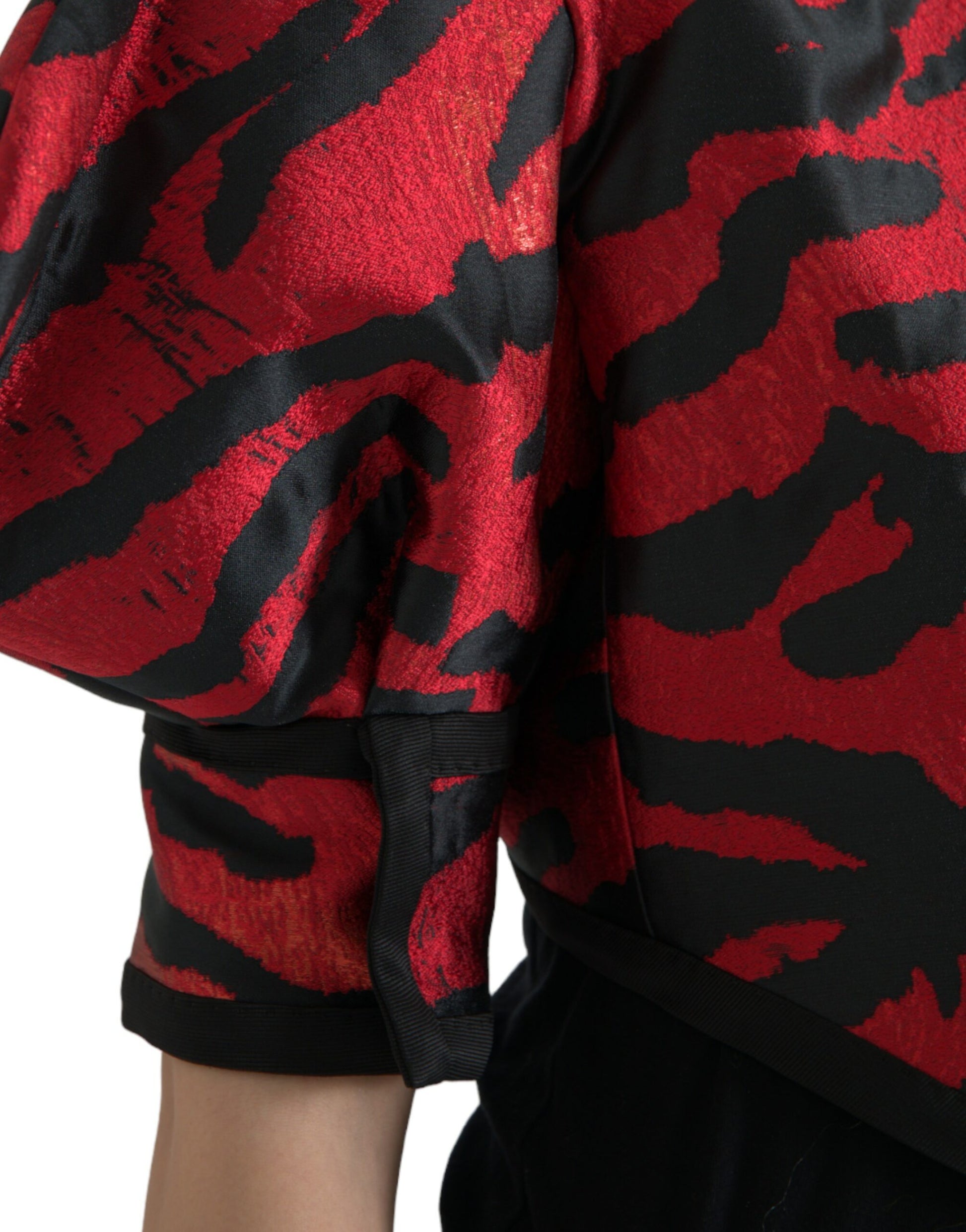 Dolce &amp; Gabbana – Kurzmanteljacke mit schwarzem und rotem Muster