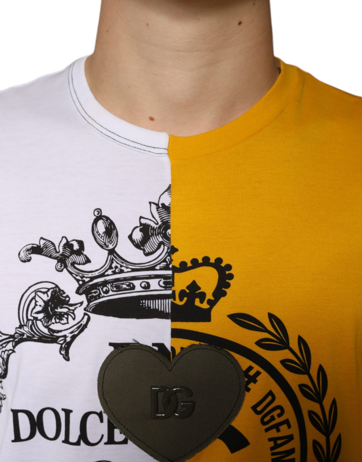 Dolce &amp; Gabbana – Kurzärmliges T-Shirt mit Logo-Print in Weiß und Gelb