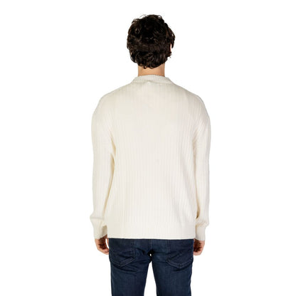 Calvin Klein Jeans – Cremefarbener Baumwollpullover