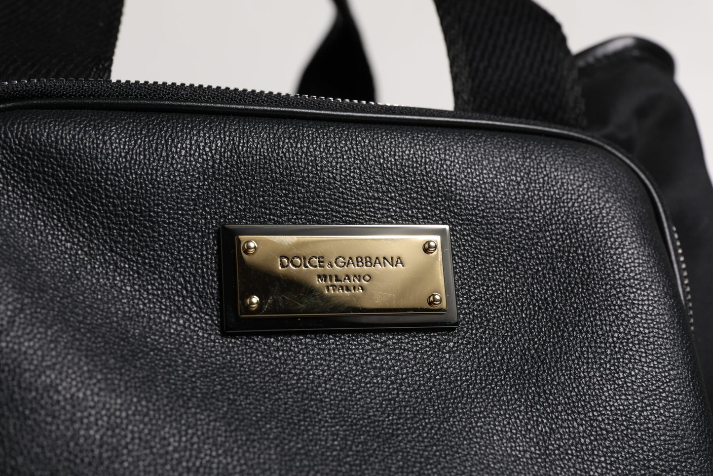 Dolce &amp; Gabbana – Schwarze Tragetasche mit Logo-Schild und Schultergurt für Haustiere