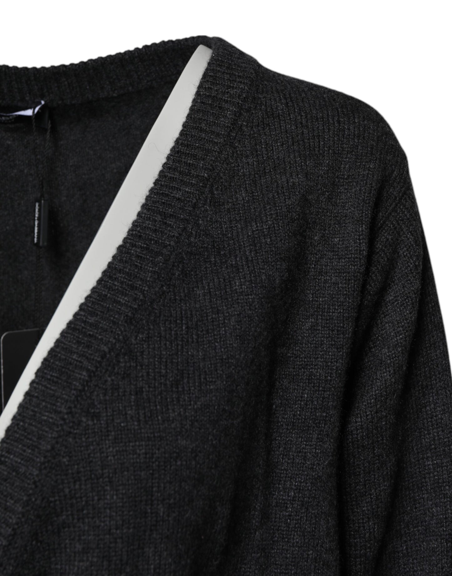 Dolce &amp; Gabbana – Grauer Kaschmirpullover mit tiefem V-Ausschnitt