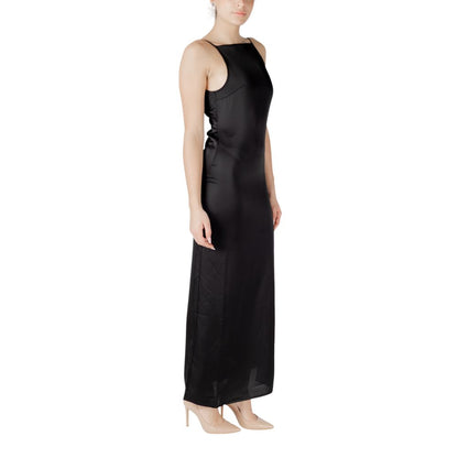 Only Schwarzes, langes Oberteil aus recyceltem Polyester
